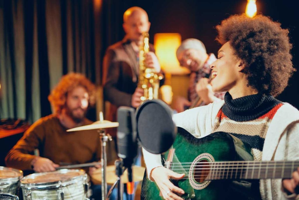 How Jazz Influences Contemporary Music How Jazz Influences Contemporary Music