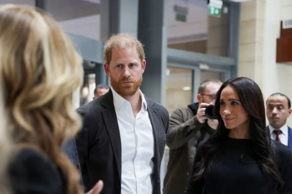 Jonathan Anderson Recasts Dior’s Legacy With Couture That Courts Shock Prince Harry and Meghan Markle, who have accused the book’s author of spreading conspiracy theories in royal biography