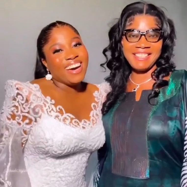“My Mum Never Dated Any Man After My Dad Died” Veekee James Opens Up About Her Mother’s Sacrifice Veekee James and Mum