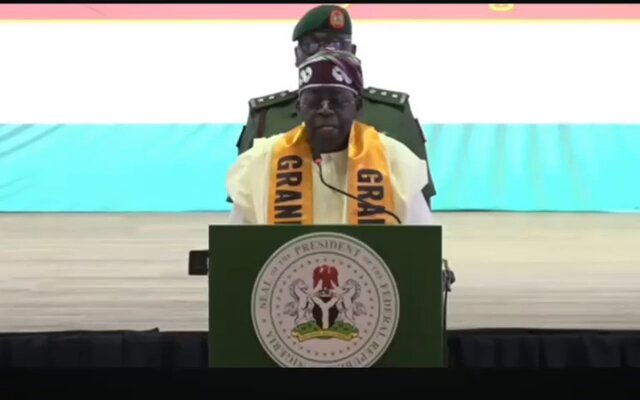 My dear wife, the First Lady, Iya Alakara’: President Tinubu Playfully Calls Wife(see video) President Bola Tinubu jokingly refers to First Lady Oluremi Tinubu as "Iya Alakara" during a press corps dinner event.